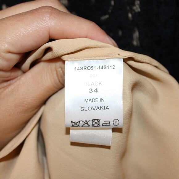 CHLOE Black Lace Flutter Sleeve Mini Shift Dress | EU 34 - US 2 - Picture 9 of 10